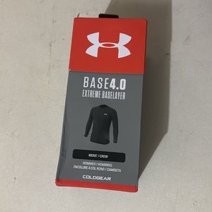 Under Armour Men's Packaged Base 4.0 Crew neck.